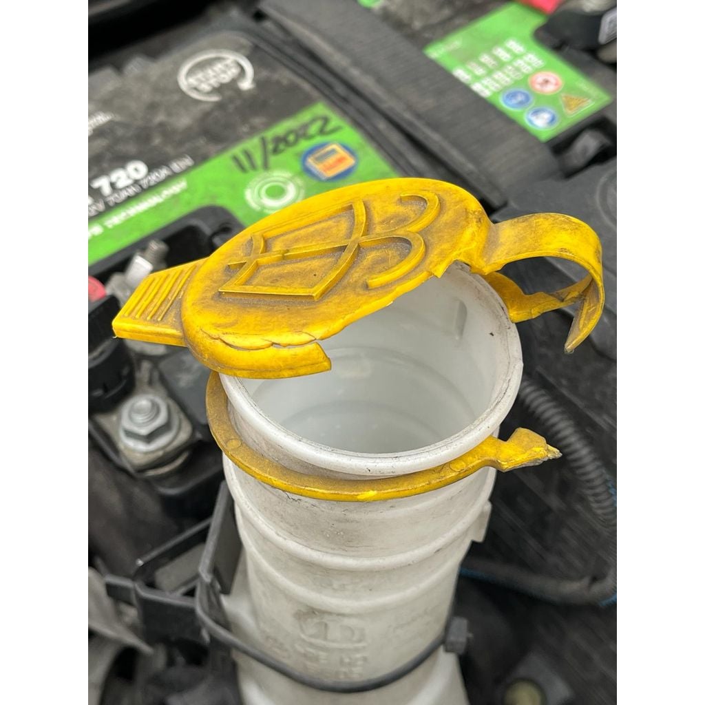 Windshield Washer Fluid Cap – 2015-2023 Jeep Renegade BU