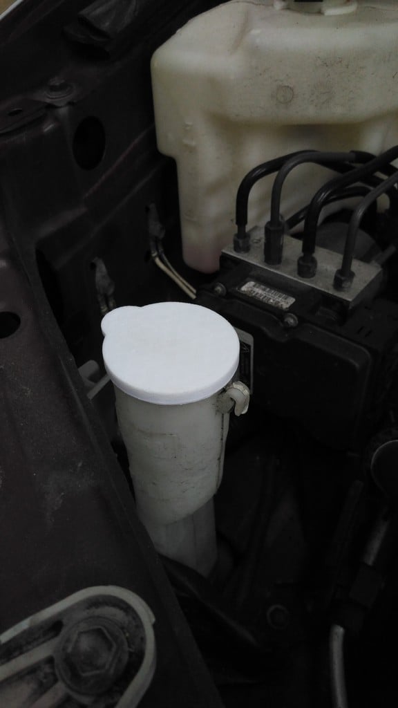 Windshield Washer Fluid Top – 2005 Toyota Camry