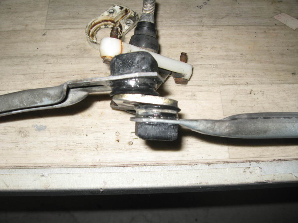 Wiper Link Bushings – 1990 Nissan 300zx